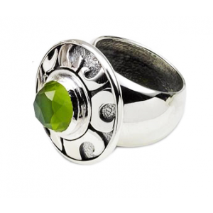 Sterling Silver Ring with Green Perdiot Stone Rafael Jewelry Joyería Judía