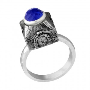Rafael Jewelry Sterling Silver Ring with Sapphire and Jerusalem Gates Día de Jerusalén