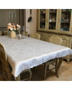 Tablecloth in White with Hebrew Text Large Pesaj
