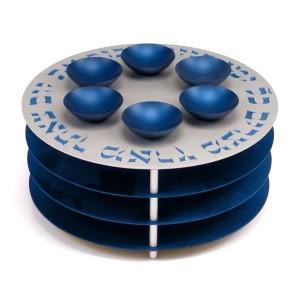 Blue Aluminum Seder Plate with Matzah Plates, Hebrew Text and Six Bowls Platos de Seder